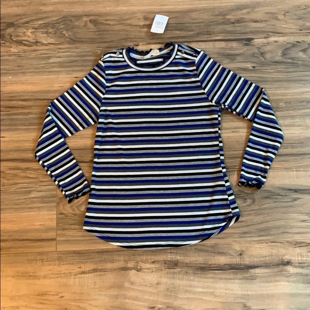 NWT Dillard’s blu pepper girls long sleeve tee